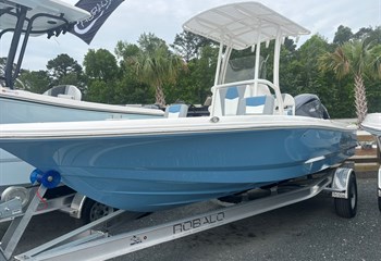 2026 Robalo 206 Cayman Atlas Blue Boat